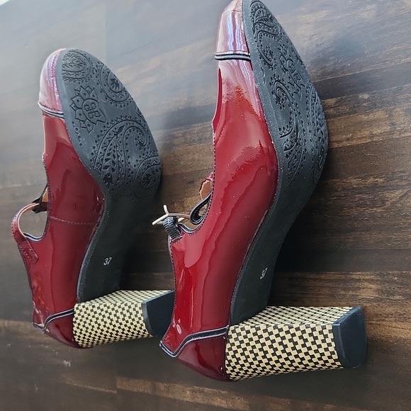 NWOB Mod Shoe The Dusty In Red Wine/Burgundy Patent Leather –Retro T-Bar 6.5 - Picture 8 of 11